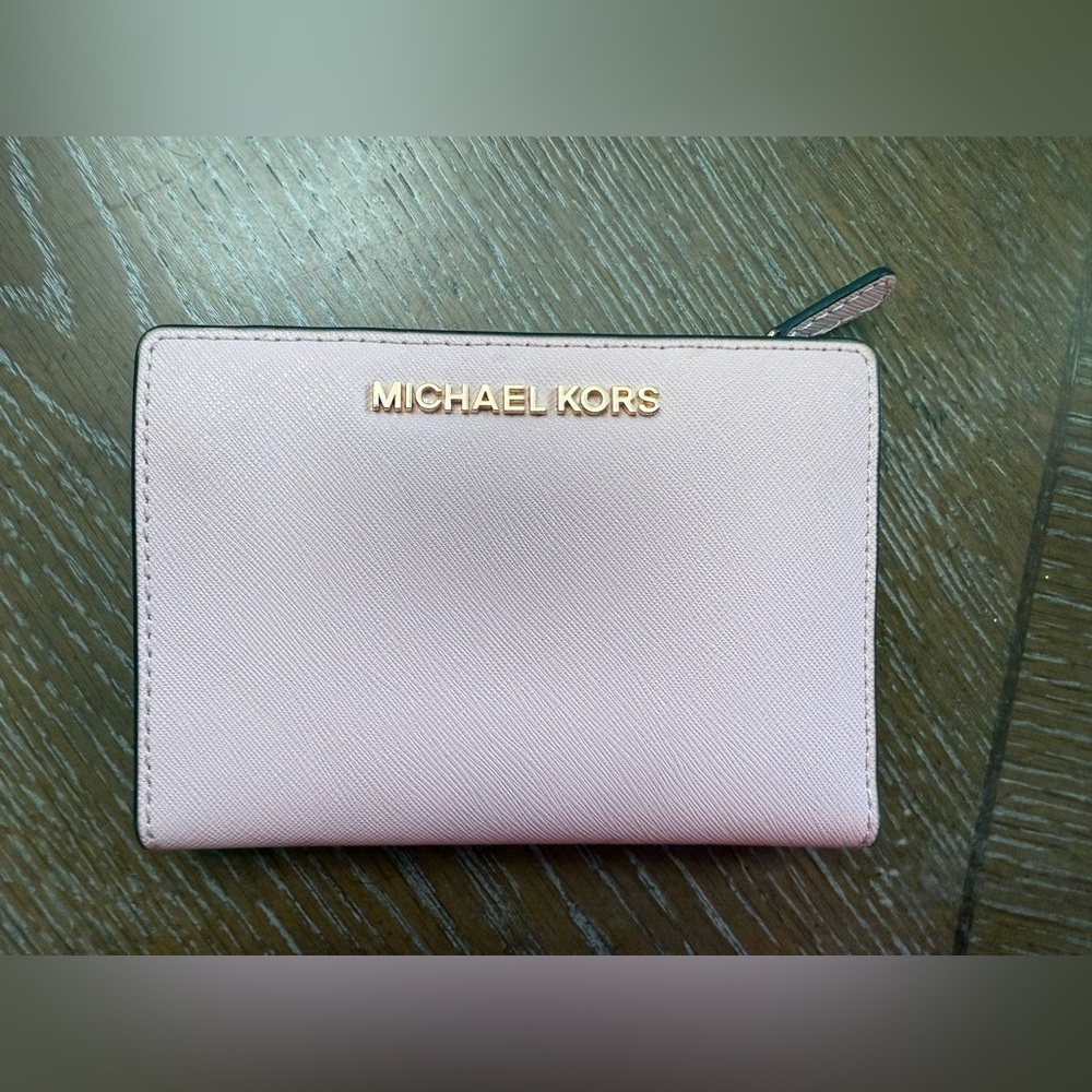Michael Kors Blush Pink Zip Wallet